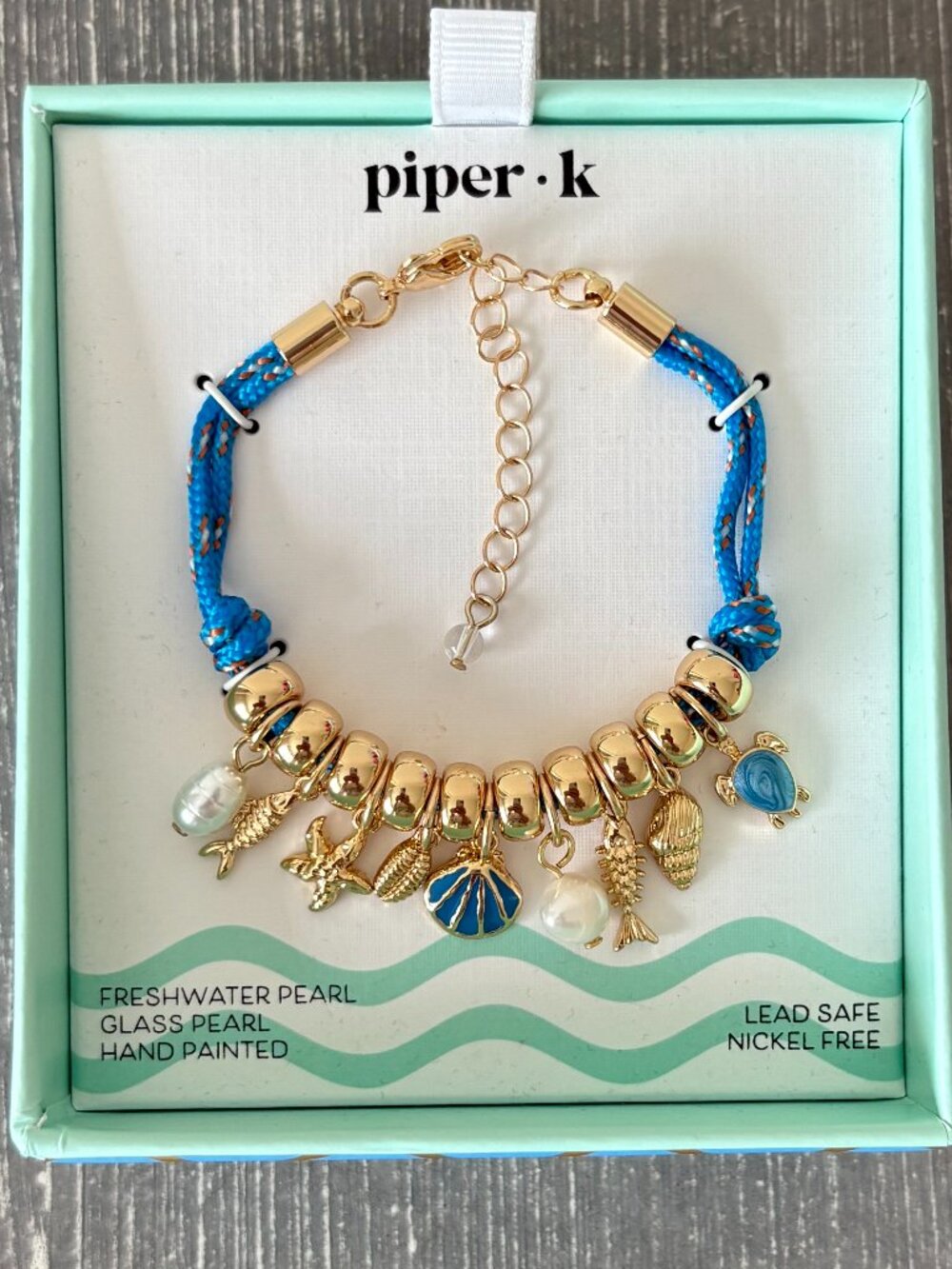 NIB - Piper K Seashell Dangle Charm Adjustable Bracelet